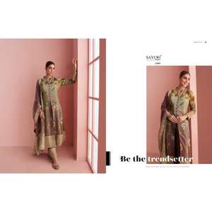 Aujourd'hui, nous présentons le costume Salwar Pulkari de la créatrice Sayuri en soie de qualité supérieure avec un imprimé numérique élégant et une magnifique broderie de sequins. - Product Image 1