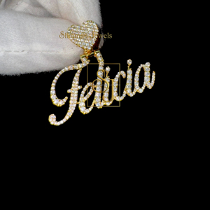 จี้ชื่อแบบกำหนดเอง SHRAMAN JEWELS เงินแท้ 925 ชุบทอง ประดับเพชรโมอิสซาไนต์ รูปทรงตัวอักษรแบบเขียนด้วยลายมือ พร้อมตัวล็อกคริสตัลรูปหัวใจ - Product Image 1