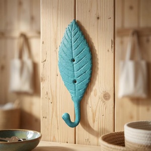 Aqua Leaf - Crochet mural en fonte, design rustique, motif végétal, patère simple en métal pour rangement de vêtements - Product Image 2