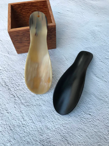 Calzador de Imitación de Cuerno 100% Premium, Ecológico, Impermeable, Hecho a Mano, de Forma Natural y Moderna - Regalo de Boda Duradero y Perfecto - Product Image 2