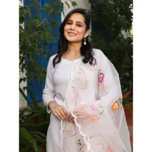 Nouvelle Arrivée 2026 Salwar Kameez en Pur Coton Coupe Ajustée pour Femmes Indiennes et Pakistanaises, Tenue de Fête avec Broderie de Perles Véritables, Blanc - Product Image 2