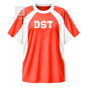 Camiseta raglán transpirable personalizada de la hermandad Delta Sigma Theta con logotipo bordado en la parte delantera, roja y blanca, informal, de manga corta para mujer - Product Image 1