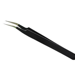 Pinzas para Pestañas Inclinadas de Acero Inoxidable con Logotipo Personalizado, Antiestáticas, Dentadas, de 10 mm, Duraderas, Agarre Perfecto, Hechas en Pakistán, para Salón de Belleza - Product Image 1