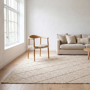 Tapis en jute naturel tressé à la main de 5' x 8' pour salon de style farmhouse, table basse et salle à manger - Product Image 4