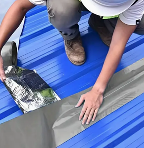 หลังคาโลหะสีเทาม้วนกันน้ำขนาด5ซม. X 5ม. 1.5มม. ชนิดทนไฟหนาสำหรับบ้านภาชนะ - Product Image 6