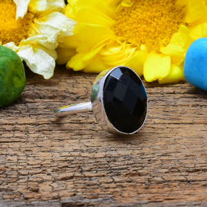 Anillo Hecho a Mano en Plata de Ley 925 con Piedra Preciosa de Ónix Negro Facetado, Anillo Clásico para Boda, Compromiso y Aniversario, Hermoso Anillo de Regalo - Product Image 2