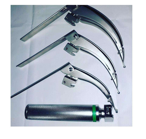 Ensemble de laryngoscope vétérinaire Macintosh en acier inoxydable, 4 lames, lumière LED blanche, alimentation manuelle, MADRIQ CE - Product Image 2