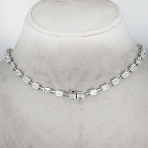 Collier Pendentif Diamant Taillé Radiant et Émeraude en Or Blanc 18K Sur Mesure, Meilleures Ventes, Bijoux de Mariée Élégants pour la Vente Mondiale - Product Image 1