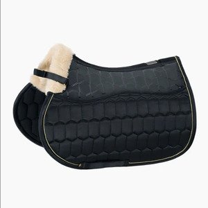 Tapis de selle de dressage sur mesure les plus vendus, en tissu satiné, pour l'équitation – Vente en gros de produits équestres élégants et tendance, équipement d'équitation - Product Image 3