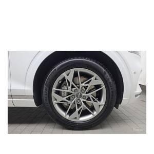 Genesis GV70 2.5T AWD 2024, SUV a Gasolina con Caja de Cambios Automática, Asientos de Cuero, Cámara Trasera, 39,850 km, Volante a la Izquierda - Product Image 5