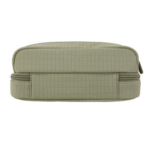 Trousse de rangement A5 en nylon vert olive à double fermeture éclair et texture quadrillée pour papeterie, fabriquée au Vietnam - Product Image 4