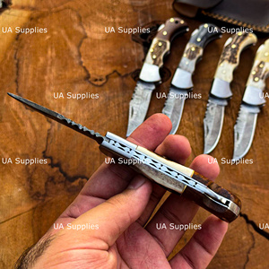 Couteau pliant personnalisé en acier Damas forgé à la main, manche en corne de cerf, verrouillage arrière, couteau de poche pour la chasse en extérieur, EDC, pointe clip, directement de l'usine - Product Image 5