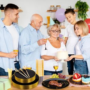Set di Stoviglie Monouso EI 180 Pezzi, Piatti in Plastica Nero e Oro, Posate e Bicchieri per Feste, Kit di Forniture per Feste Usa e Getta - Product Image 5