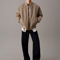 Blouson aviateur en cuir premium pour homme, design rétro avec patchs brodés, col rabattable, fermeture éclair, style moto, décontracté, hiver