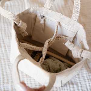 Bolso Bandolera de Yute con Impresión Personalizada, Bolso Tipo Sling Moderno para Uso Promocional - Product Image 3