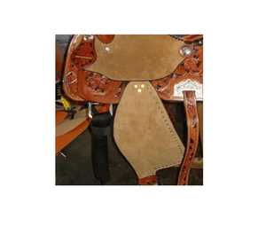 Silla de montar western de cuero hecha a mano con detalles plateados y grabado floral, equipo ecuestre premium - Product Image 2