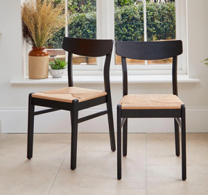 Ensemble de table à manger ronde moderne en teck massif Per Se, finition noire, base à lattes, meubles de salle à manger avec chaises en bois - Product Image 2