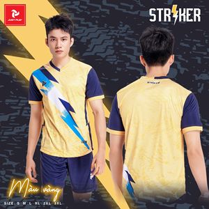 Conjuntos de ropa de camiseta de fútbol unisex de alta calidad con logotipo personalizado, colores, servicio OEM, chándal lavado para hombre, precio de fábrica - Product Image 1