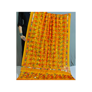Ropa Tribal, Bufandas Dupatta Bordadas a Mano con Diseño Phulkari, Todos los Colores Disponibles, Proveedor de Exportación - Product Image 1