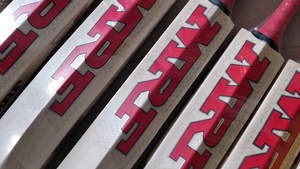 MRF BAT DE CRICKET DE SAULE ANGLAISE - Product Image 2