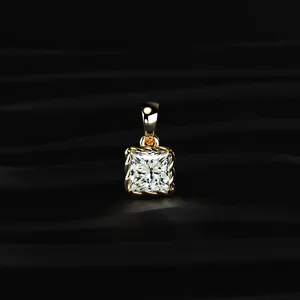 Colgante de Diamante Corte Princesa con Marco de Cuerda Trenzada, Collar con Diamante en Forma de Gota, Diamante Cultivado en Laboratorio, Chapado en Oro - Product Image 1