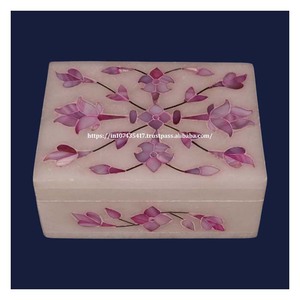 Boîtes cadeau en marbre avec logo personnalisé avec velours et nacre pour le stockage et l'emballage de bijoux - Product Image 2