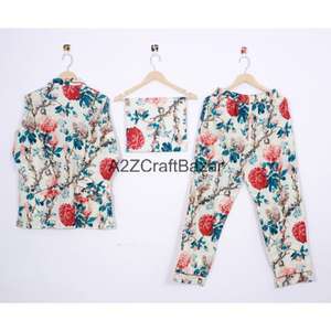 Nouvel Arrivage Ensemble de Pyjama Assorti en Coton Doux Respirant à Motifs Floraux pour Femmes avec Taille Élastique et Manches Longues - Product Image 4