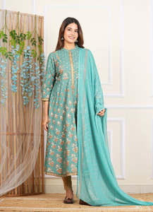 Kurta Anarkali Verde de Rayón con Estampado Floral para Mujer, con Dupatta, Cuello Mandarín, Detalles en Gota, Mangas Tres Cuartos, Ropa Étnica - Product Image 2