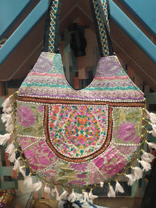 Bolso Tote Colorido con Bordado de Patchwork, Bolso de Hombro Estilo Boho con Espejo, Borlas de Conchas de Cauri, Textil Tribal, Bolso de Moda - Product Image 5