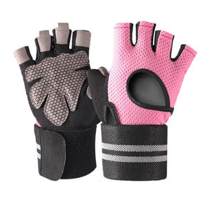 Guantes de Medio Dedo para Levantamiento de Pesas SAAR INDUSTRIES, de Cuero Original de Alta Calidad, Transpirables, Ligeros y Profesionales, con Cierre de Gancho y Bucle - Product Image 3