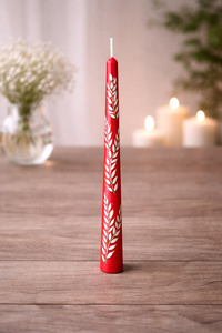 Vela Cónica Roja con Diseño Floral Pintado a Mano – Vela Larga Decorativa para Cena, Bodas, Fiestas y Decoración del Hogar - Product Image 3
