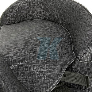 Selle en cuir professionnelle pour l'entraînement équestre, la randonnée équestre, assise confortable et savoir-faire supérieur. - Product Image 6