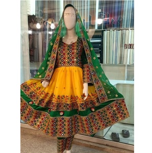 Robe afghane Balochi élégante pour filles, idéale pour la danse et les mariages, en tissu respirant, à vendre - Product Image 4