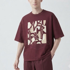 เสื้อยืดดีไซน์เนอร์ทรงโอเวอร์ไซส์สำหรับผู้ชาย ผ้าคุณภาพพรีเมียม สวมใส่สบาย ทรงหลวมมีสไตล์ เหมาะสำหรับแฟชั่นสตรีทแวร์ในชีวิตประจำวัน - Product Image 3
