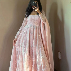 Robe Anarkali élégante pour femme, rose, brodée, avec sequins et bordure festonnée, tunique traditionnelle indienne pour mariage, fête, Aïd, séchage rapide - Product Image 1