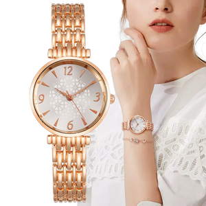 NW1311 Ensemble montre et bracelet pour femme avec affichage analogique et cadran serti de diamants - Product Image 6