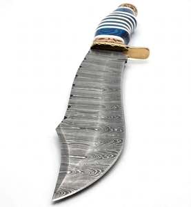 Couteau utilitaire d'extérieur en acier Damas forgé à la main Iron Crown Forge, manche en bois stabilisé bleu, OEM disponible, pointe tombante de 4 mm d'épaisseur - Product Image 2