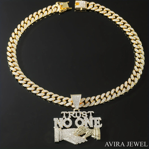 Pendentif Diamant Moissanite Grande Étoile en Argent 925 Plaqué Or, Bijou Hip Hop Unisexe Sertie de Pierres avec Certificat GRA Inclus - Product Image 6