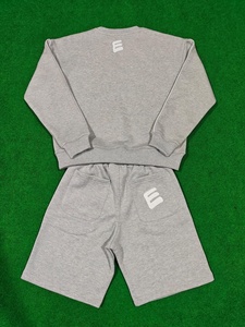 Conjunto de Sudadera y Pantalones Cortos Oversize para Hombre ECHO, Color Gris Sólido, Tejido de Algodón, Estilo Casual, para Otoño, con Logotipo Bordado - Product Image 2