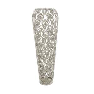 Vase en aluminium moulé, ornement résidentiel contemporain conçu pour mettre en valeur des thèmes intérieurs sophistiqués et un style artistique - Product Image 1