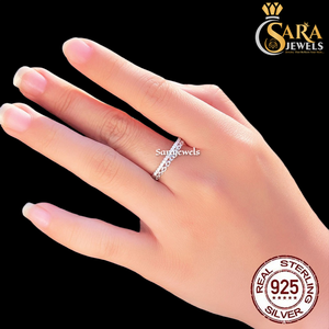 Anillo de eternidad de plata 925 más vendido para mujer, estilo clásico para compromiso y bodas, disponible a precio de exportación. - Product Image 1