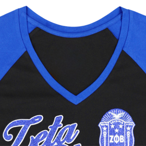 Camiseta negra con cuello en V Zeta Phi Beta, camiseta informal con escritura griega ZPB para mujer, camiseta informal con mangas raglán, ropa ligera para el día a día - Product Image 3