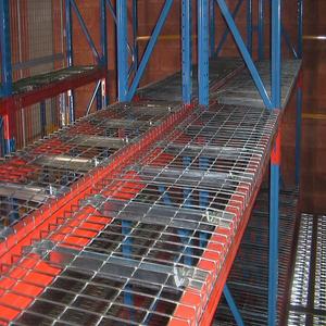 Cubierta de malla de alambre de soporte acampanado de almacenamiento de almacén galvanizado recubierto de polvo de buena calidad para viga de caja de estantería de palés - Product Image 5