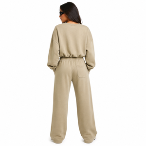 Ensemble de survêtement beige pour femme avec sweat-shirt court et pantalon large à cordon de serrage pour le sport, le fitness et les loisirs, coupe décontractée et personnalisable - Product Image 2