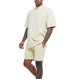 Streetwear d'été 100% coton avec logo personnalisé pour hommes ensemble de survêtements T-shirt surdimensionné à col en O et short à cordon imprimé ensemble de 2 pièces - Product Image 6