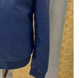 Veste en cuir d'autruche gaufré de haute qualité pour hommes, style moto premium, fabricant OEM ODM, service d'échantillons disponible - Product Image 3