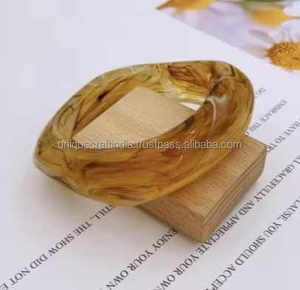 Top Sale Statement Vintage Colorful Irregular Acrylic Resin Solid Square Handmade Unique Craft India Chunky Bangles for Women - Product Image 4