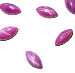 Rubis Étoilé Rose Taille Marquise 6x12 mm 2,5 Carats Créé en Laboratoire Poli Opaque Cabochon avec Effet Étoile à 6 Branches pour la Fabrication de Bijoux - Product Image 6