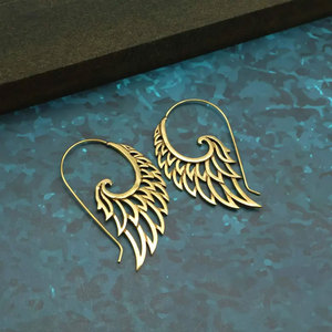 Pendientes de Aro con Alas de Ángel Doradas Hechas a Mano, Joyería Étnica Bohemia Tribal para Mujer - Product Image 3