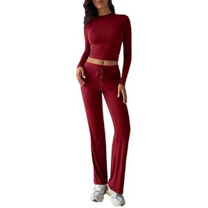 Ensemble de vêtements de yoga pour femmes, deux pièces, uni, haut court sans manches, pantalon large à taille haute élastique, respirant, respectueux de l'environnement - Product Image 1
